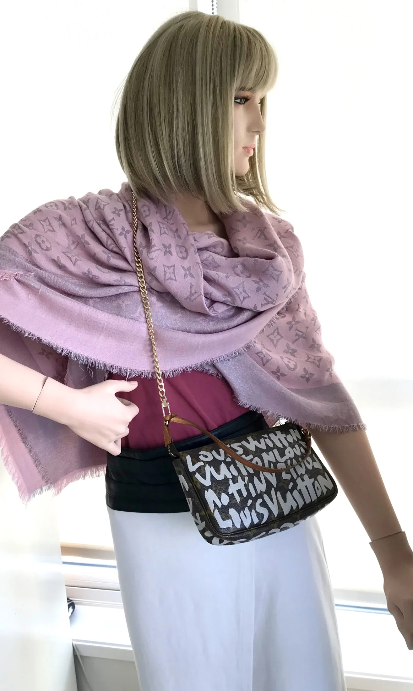 Graffiti Monogram Pochette Handbag w/Chain — image 8