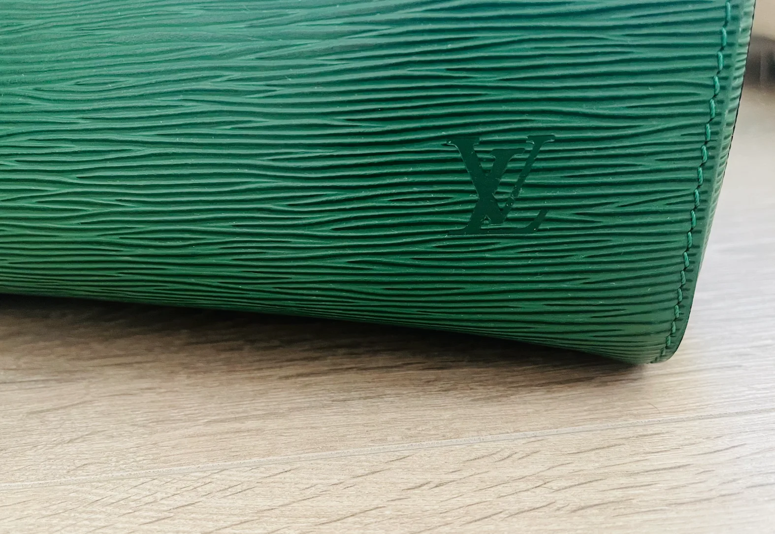 Green Epi Leather Speedy 35 Handbag — image 11
