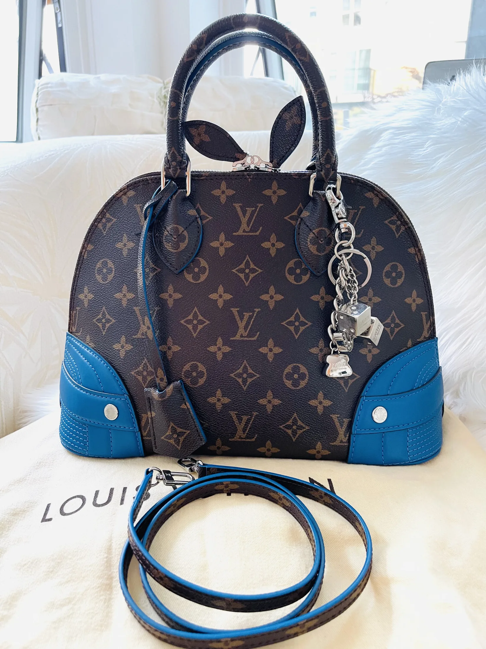 Louis Vuitton Limited Edition Shiny Alma Handbag — image 6