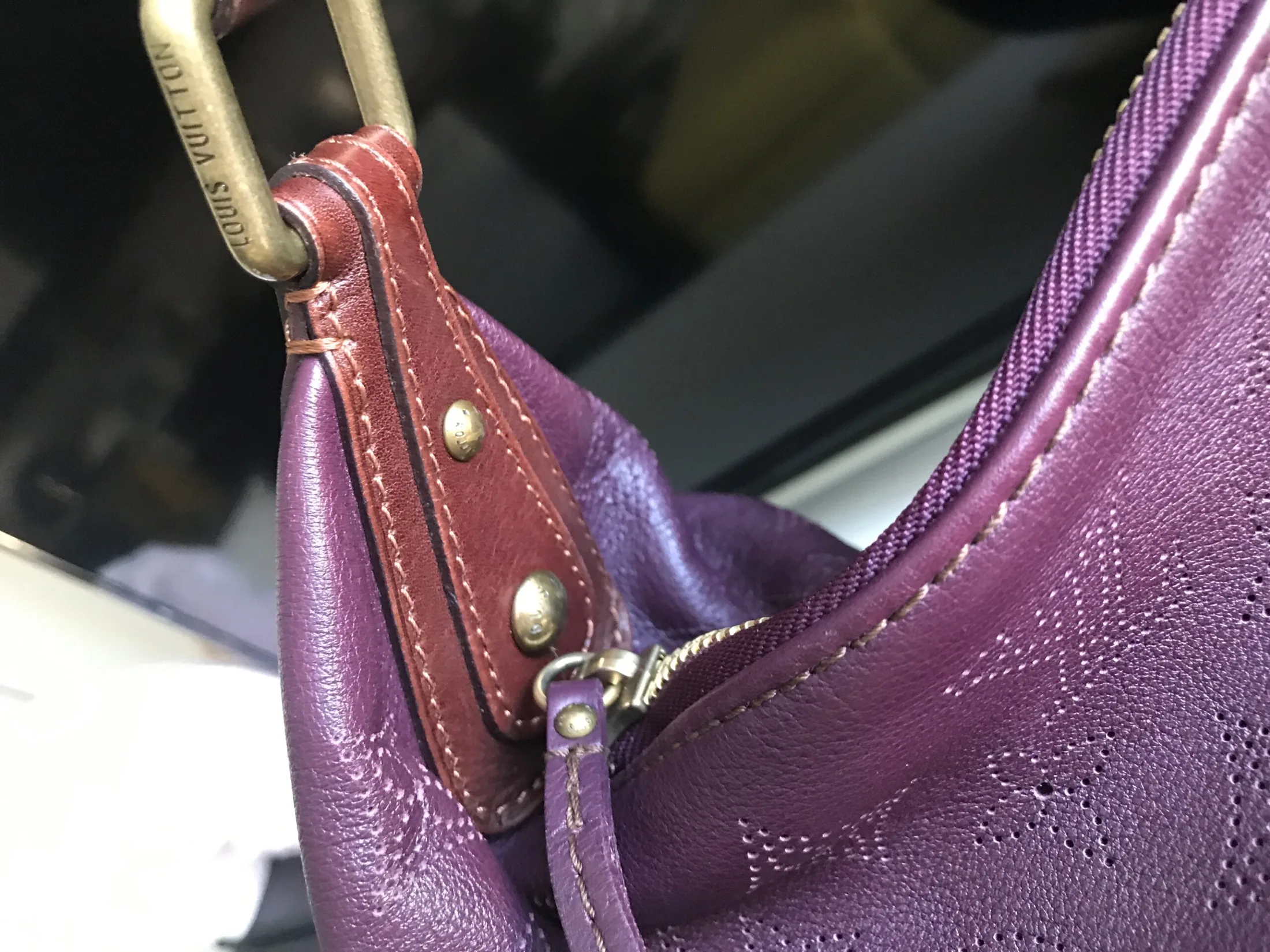 Louis Vuitton Mahina Onatah GM Aubergine Leather Hobo Bag — image 15
