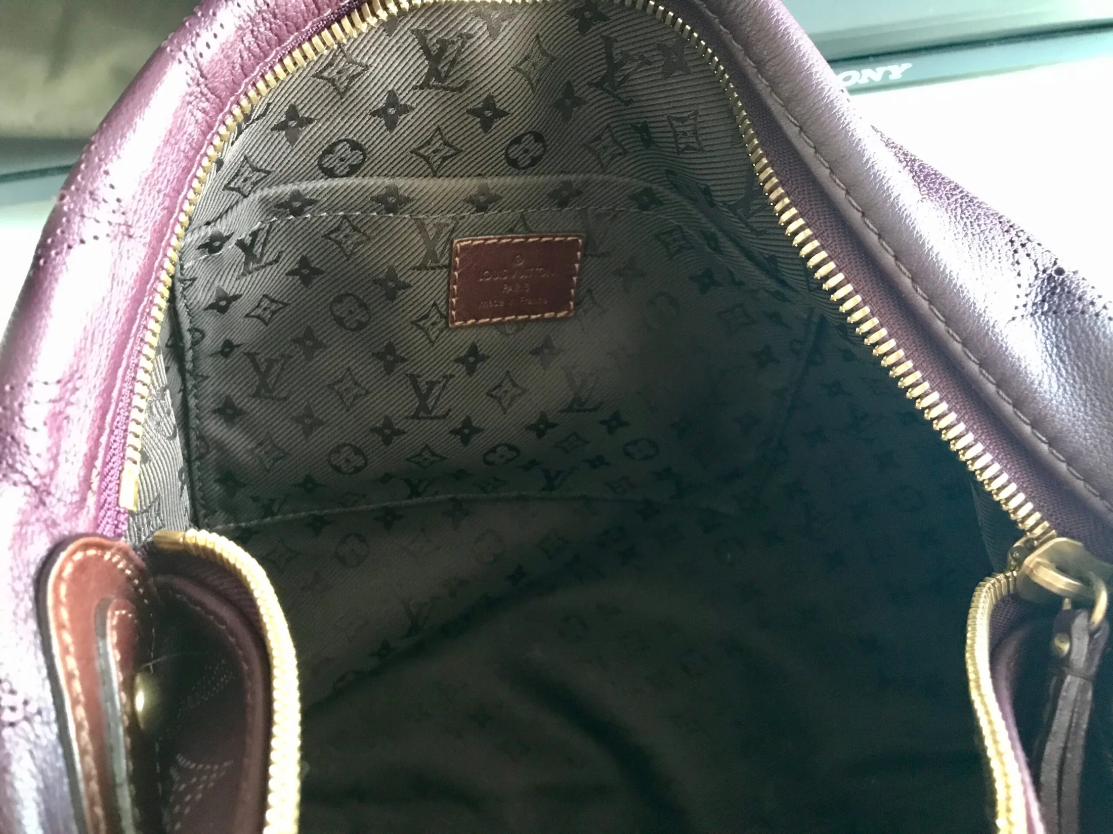 Louis Vuitton Mahina Onatah GM Aubergine Leather Hobo Bag — image 18