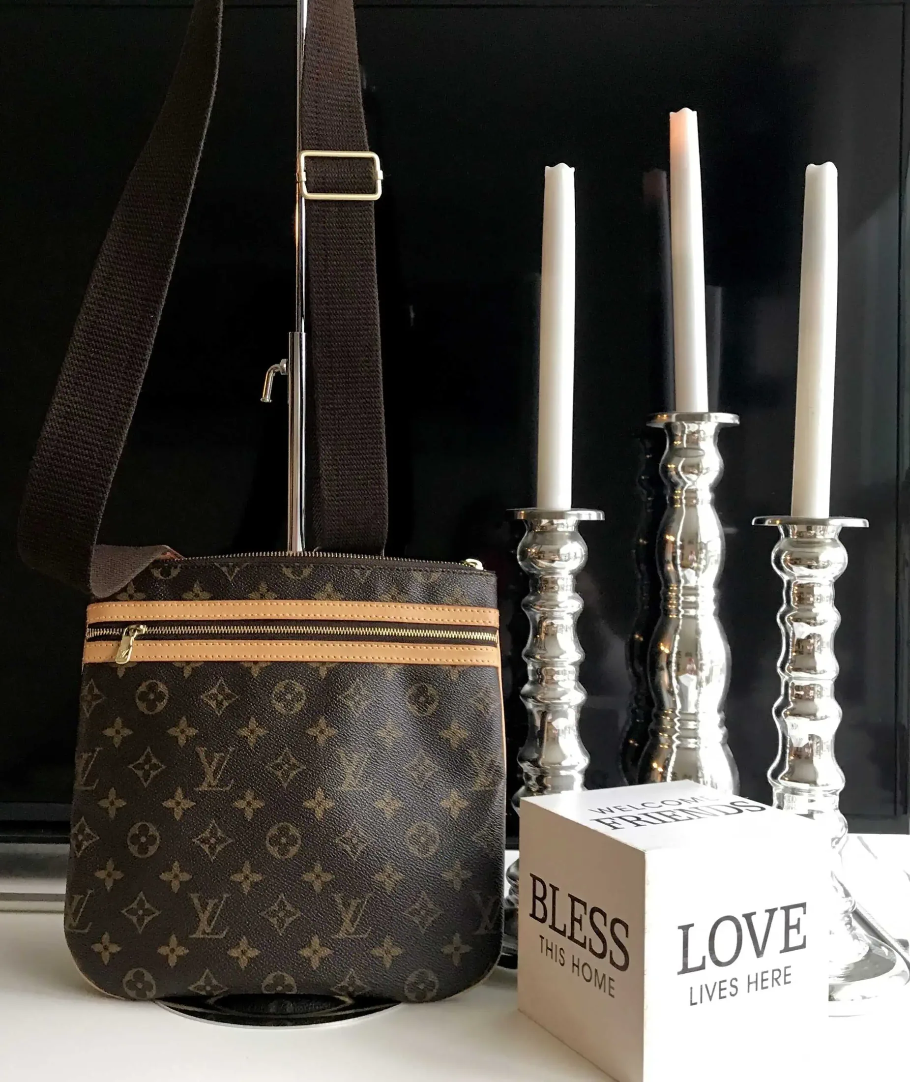 Monogram Canvas Pochette Bosphore Messenger Bag