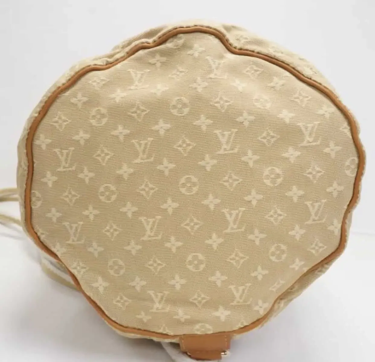 Louis Vuitton Monogram Mini Lin Betsy Beige Backpack — image 9