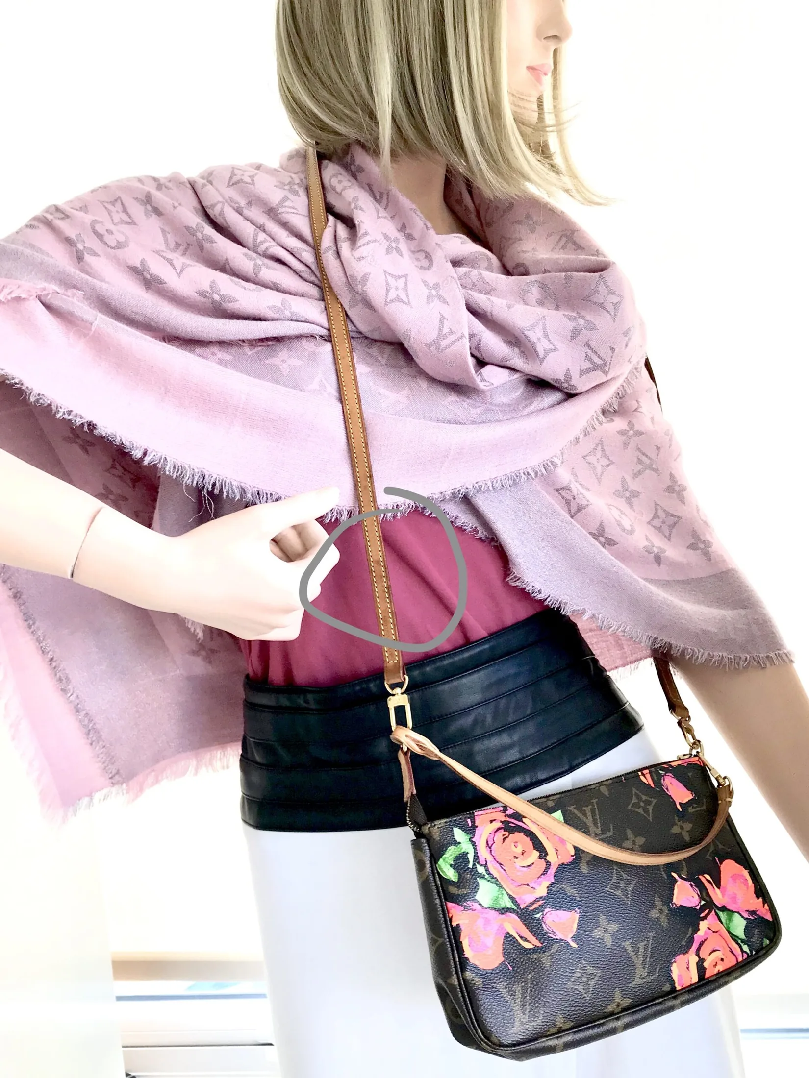 Monogram Stephen Sprouse Roses Pochette — image 8