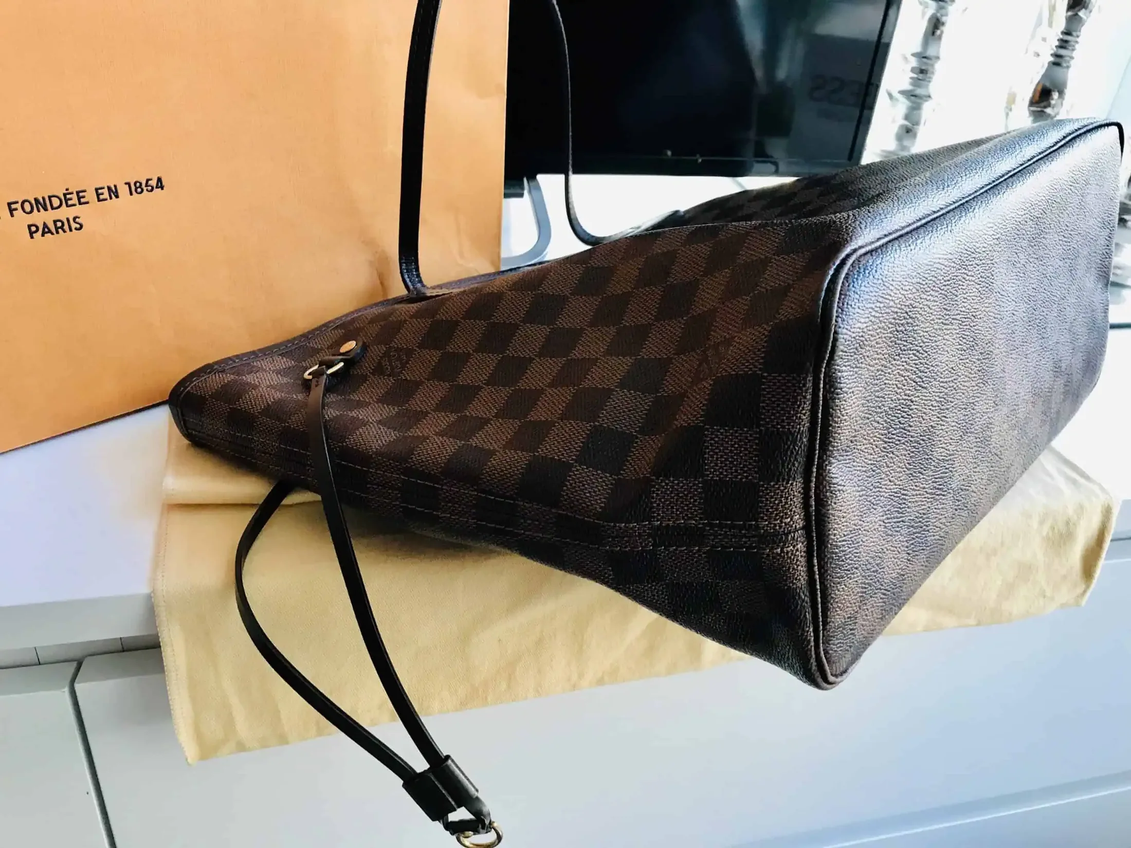Neverfull MM Damier Ebene Tote Handbag — image 12