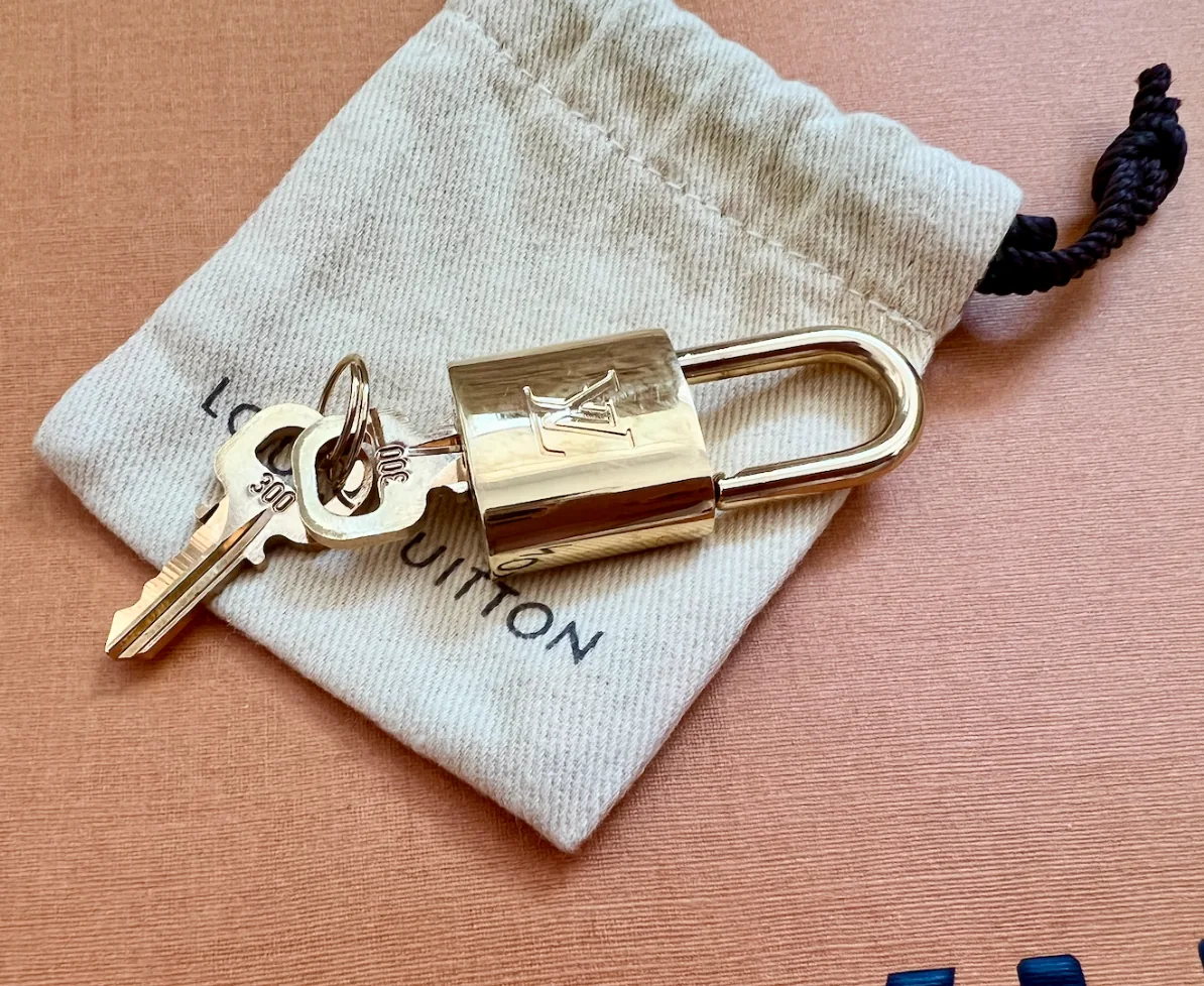 New Lock/Keys Gold Set