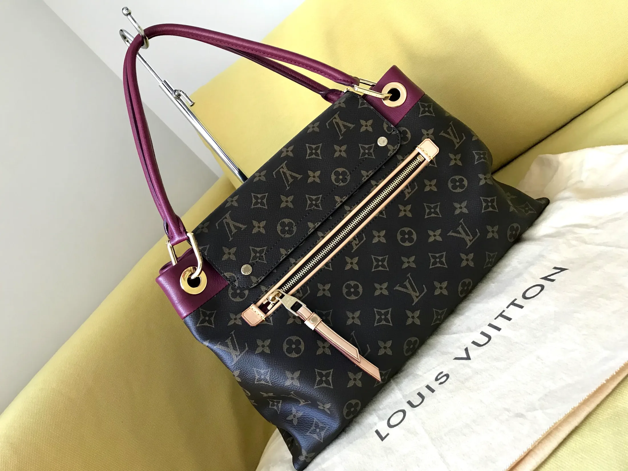 Louis Vuitton Olympe Aurore Plumped Monogram Handbag — image 5
