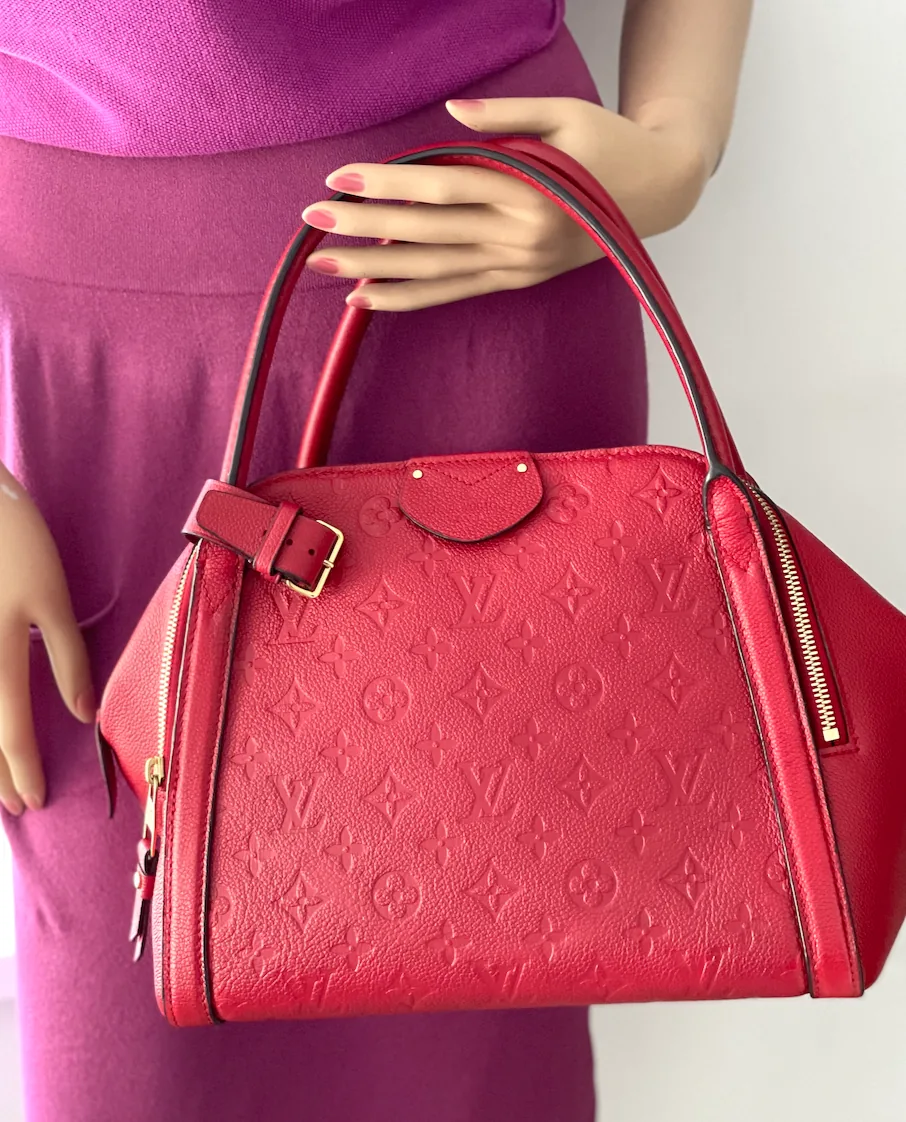 Red Empriente Marais MM Handbag