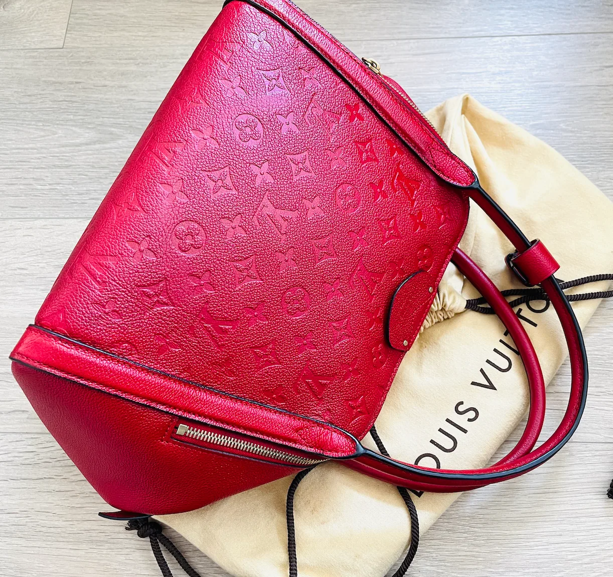 Red Empriente Marais MM Handbag — image 7