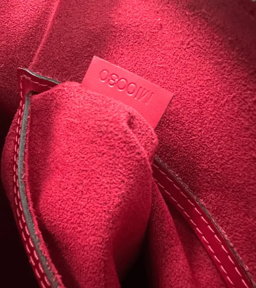 Red Epi Leather Alma PM — image 9