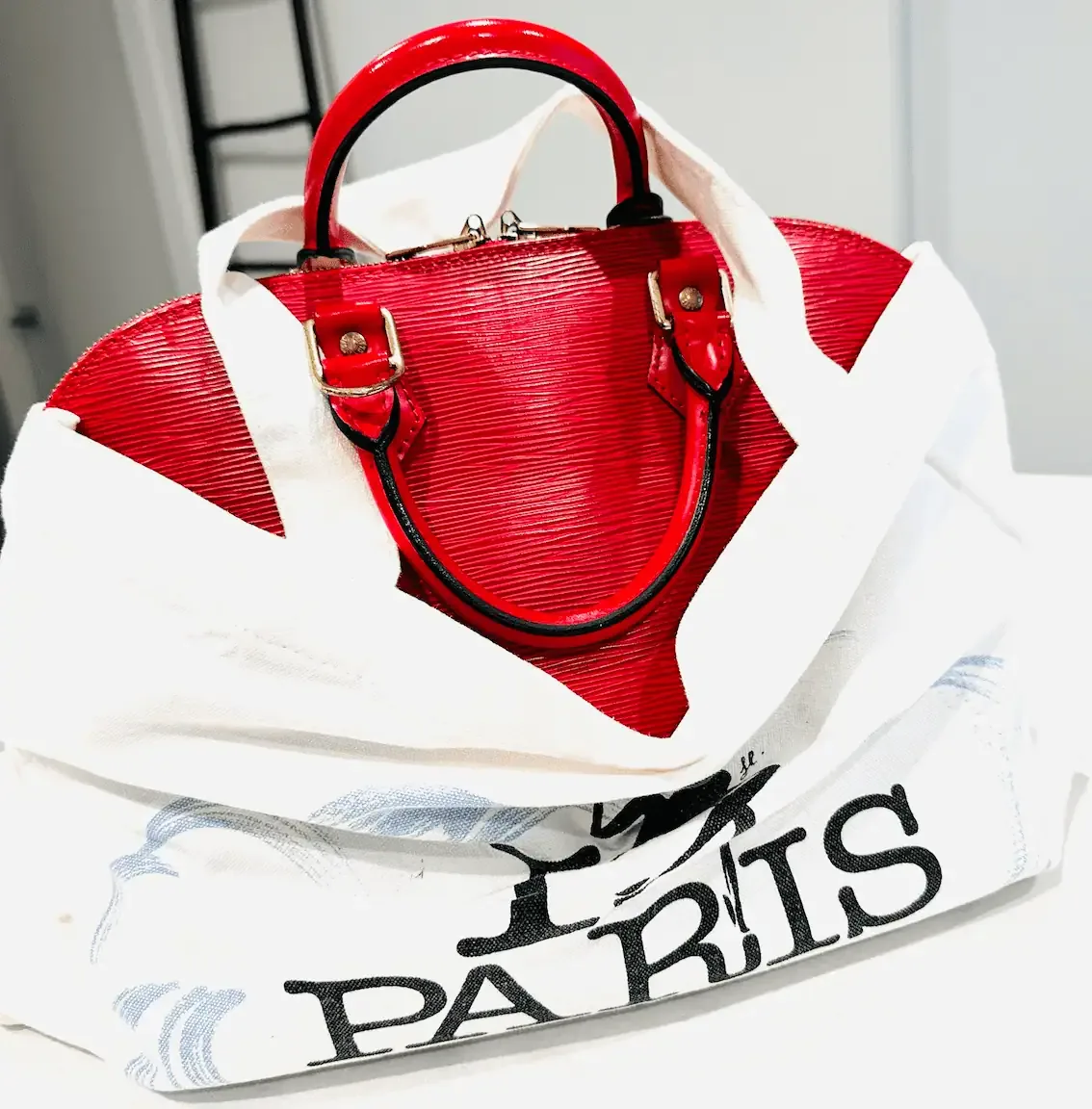 Red Epi Leather Alma PM — image 14