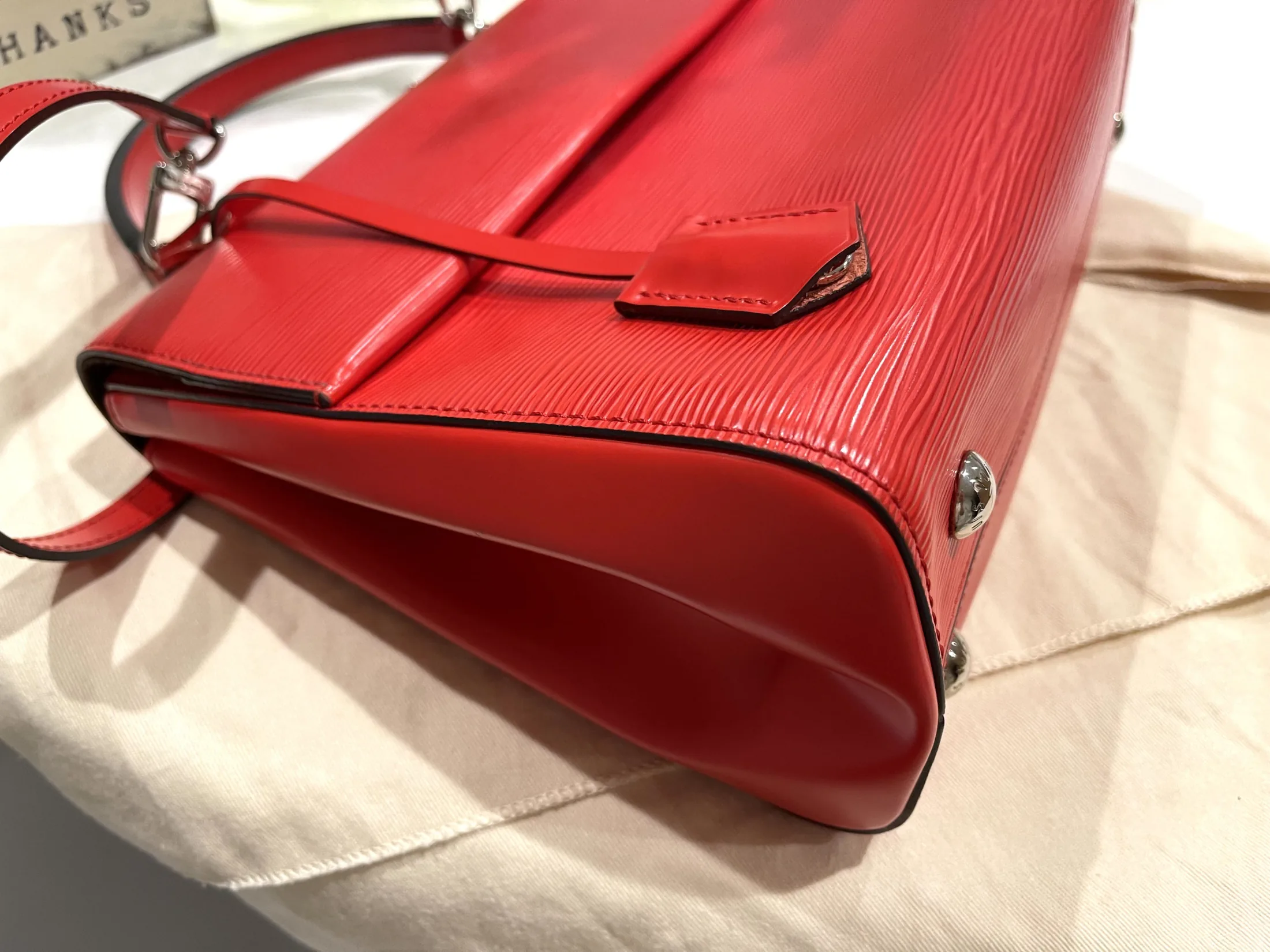 Red Epi Leather Cluny MM Coquelicot Handbag — image 9