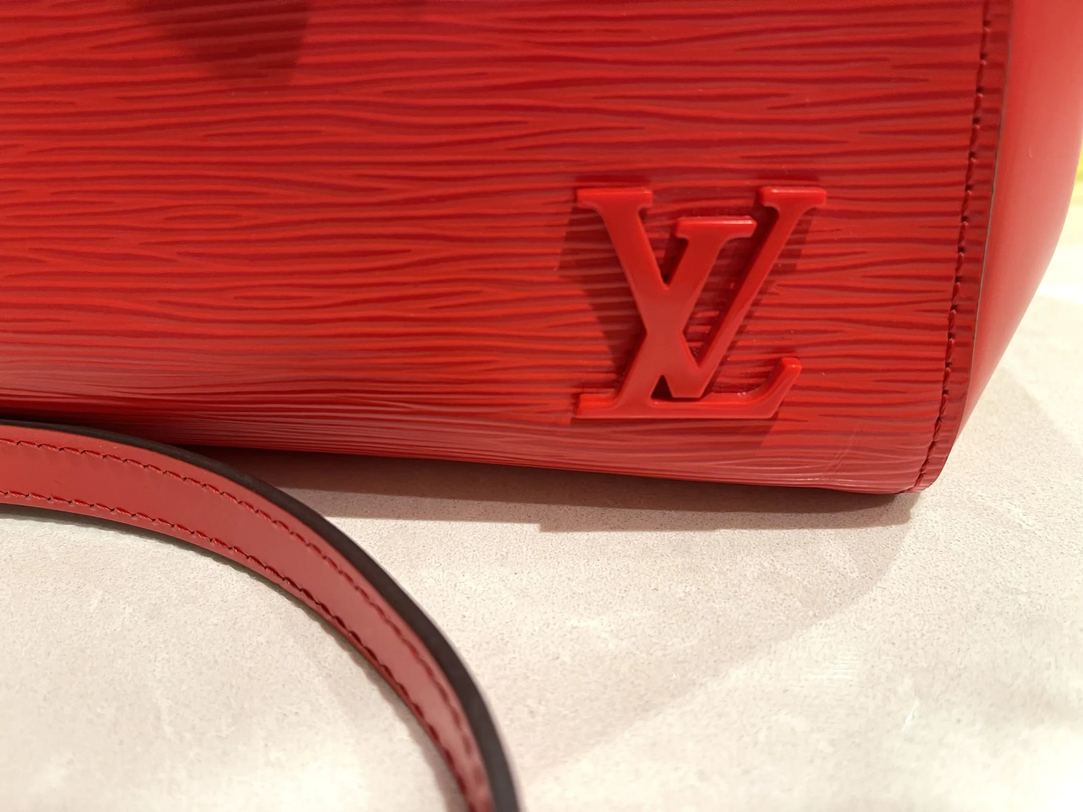 Red Epi Leather Cluny MM Coquelicot Handbag — image 13
