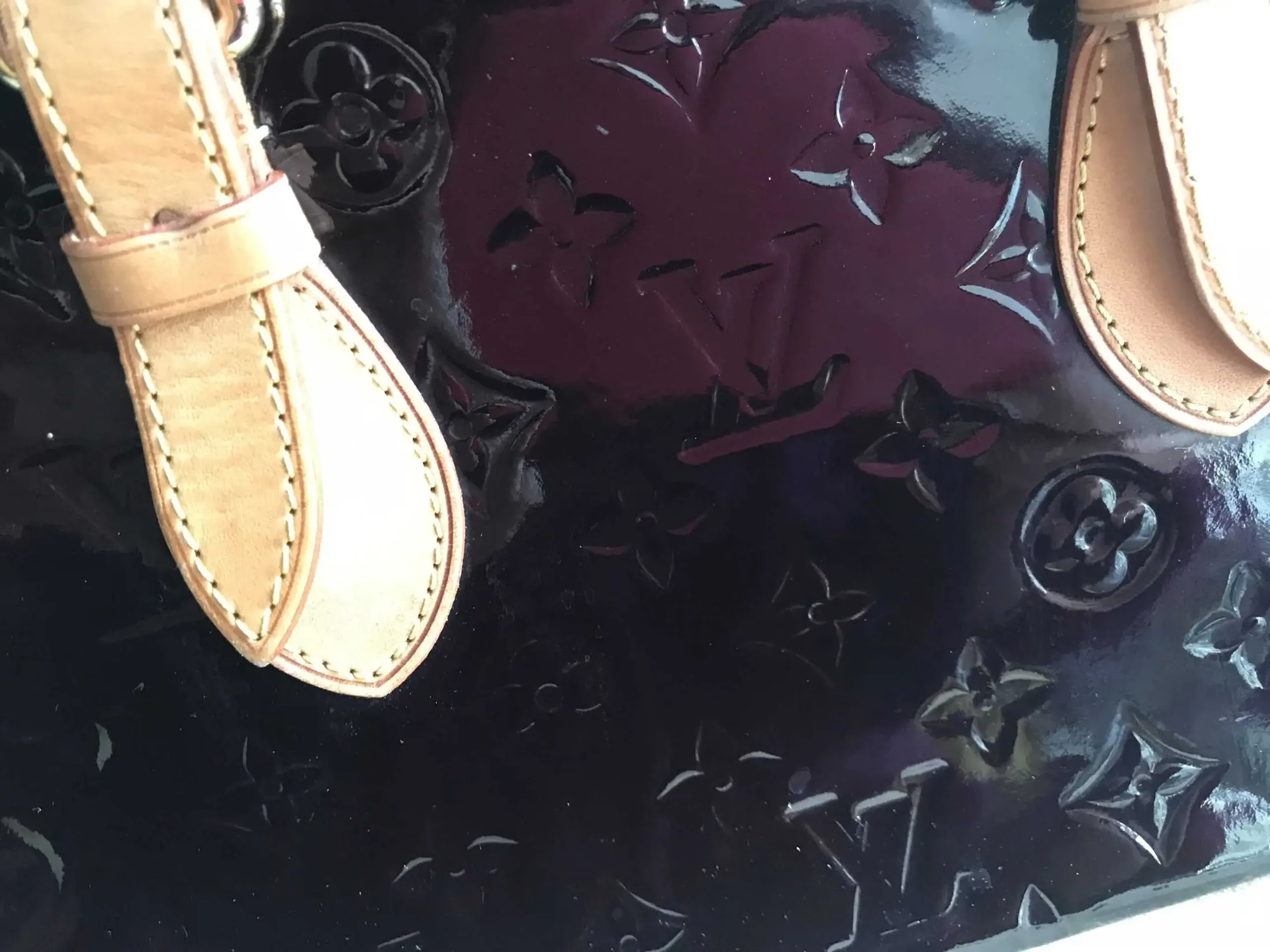 Louis Vuitton Rosewood Avenue Amarante Vernis Leather Handbag — image 13