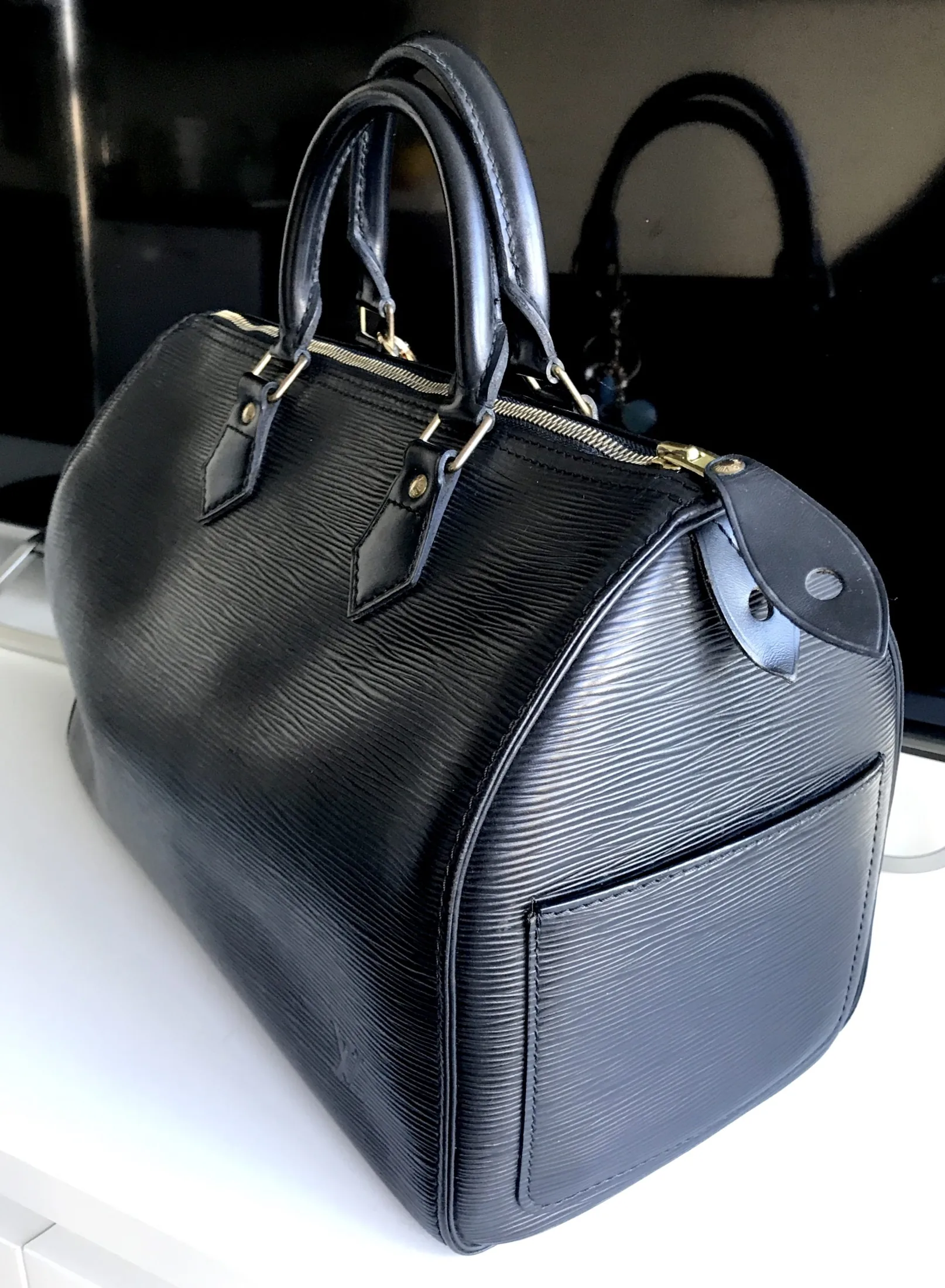 Speedy 30 Black Epi Leather Handbag — image 18