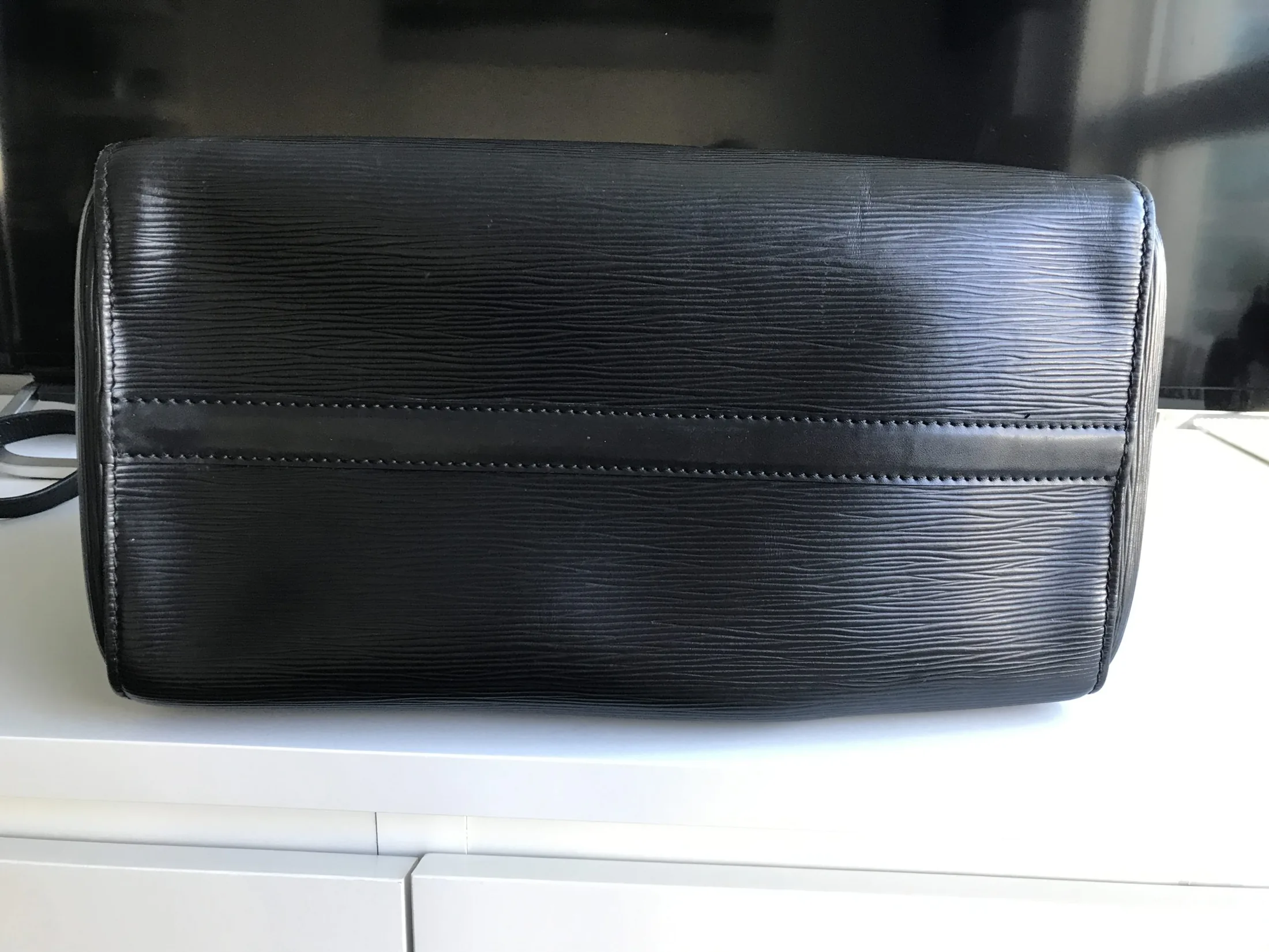 Speedy 30 Black Epi Leather Handbag — image 20