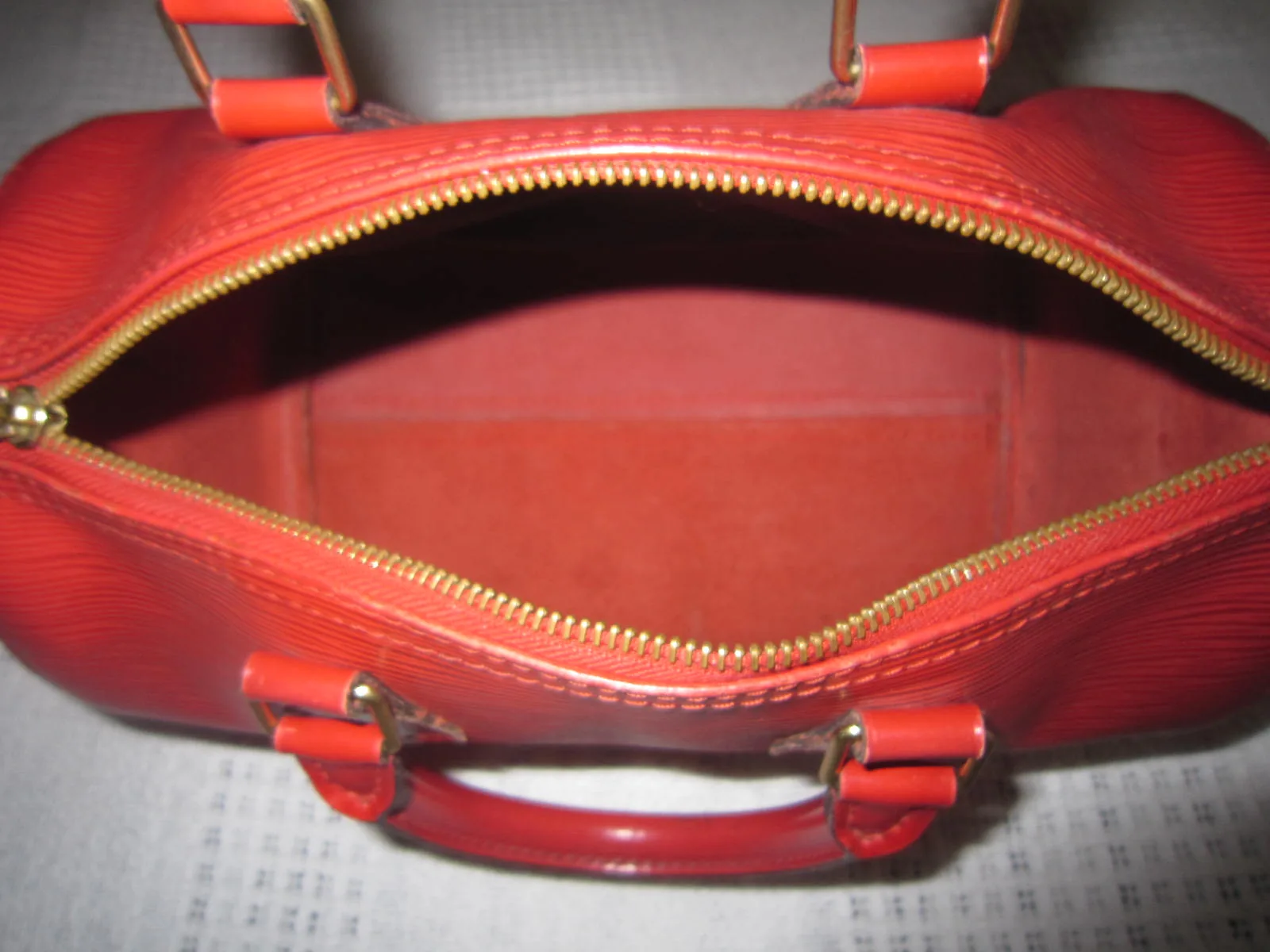 Red Epi Leather Speedy 30 Handbag — image 5