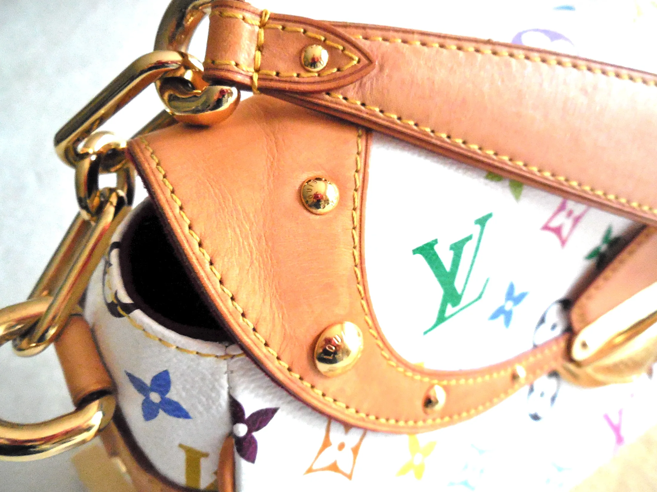 Takashi Murakami White Multicolor Beverly MM Handbag — image 9