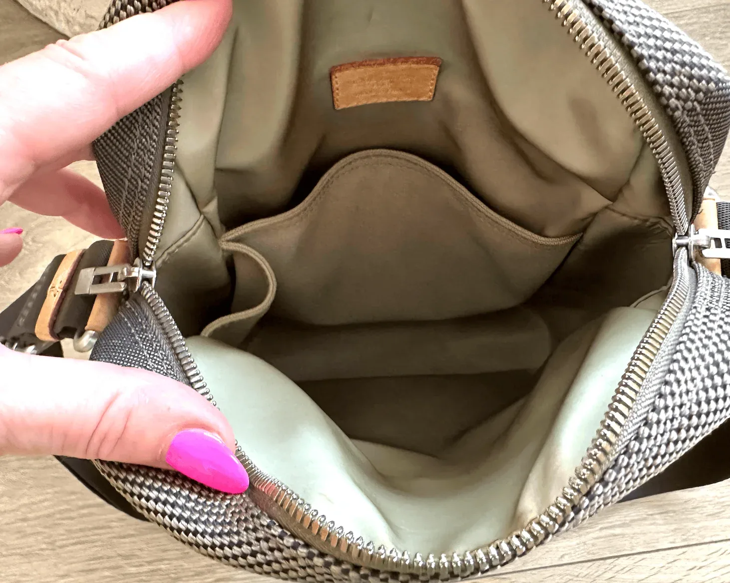 Terre Citadin Damier Geant Messenger Bag — image 11