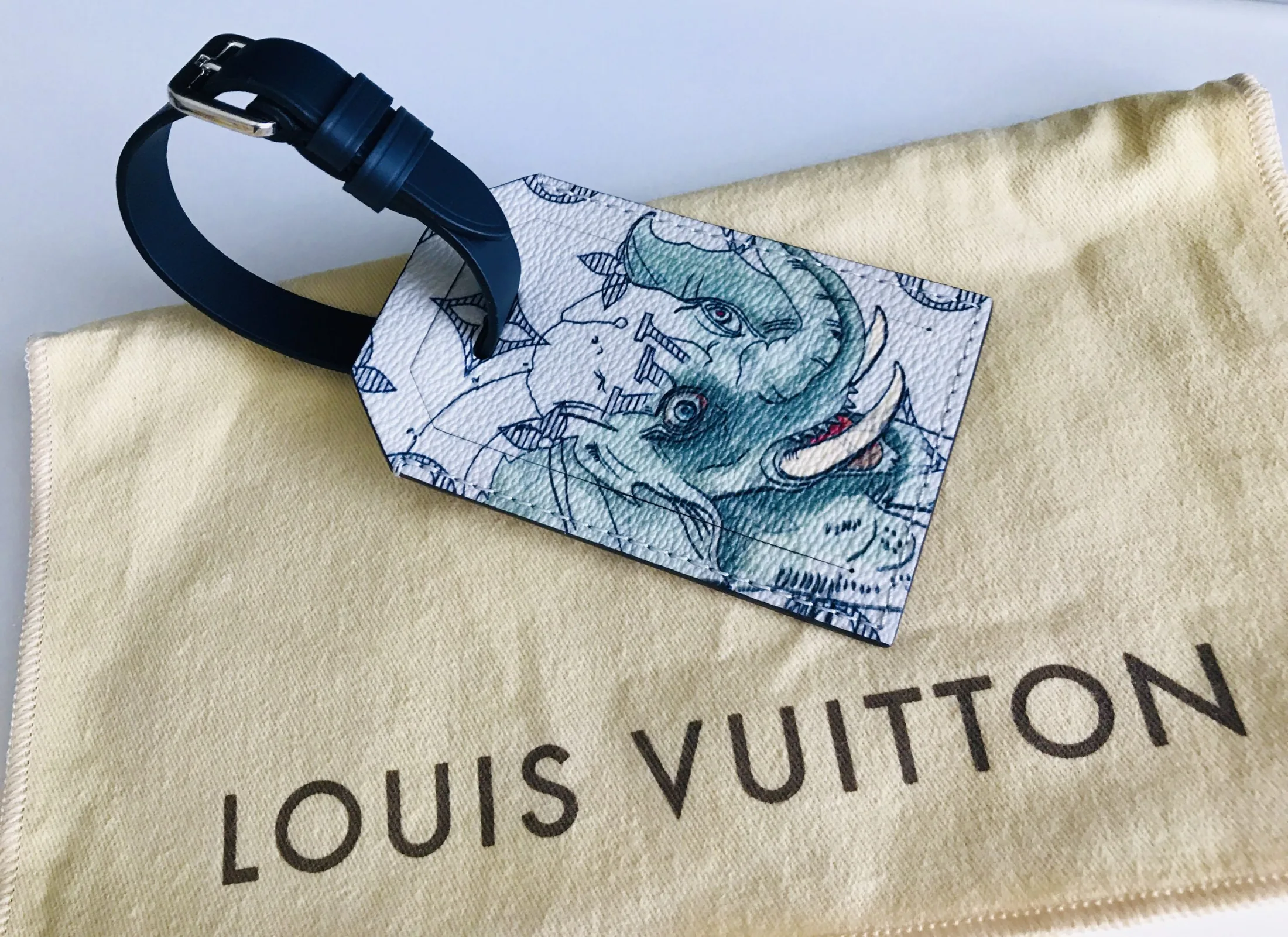 Louis Vuitton Savanna Collaboration White Elephant Chapman Name Tag — image 3
