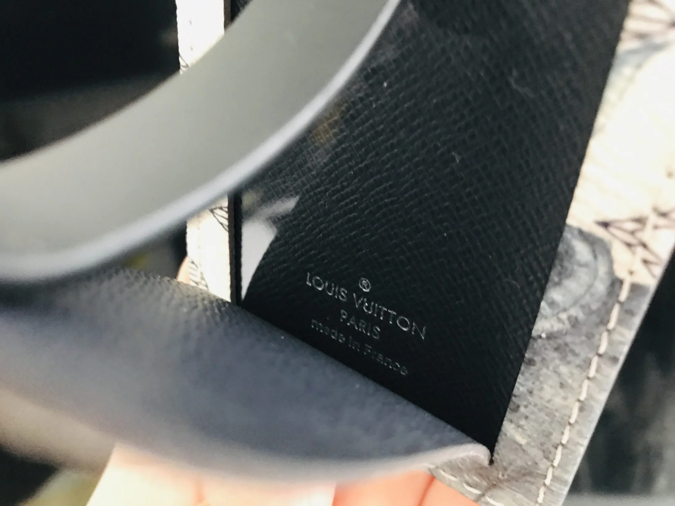 Louis Vuitton Savanna Collaboration White Elephant Chapman Name Tag — image 11