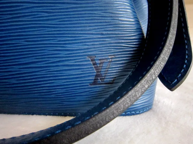 Blue Epi Petit Noe Shoulder Drawstring Bag — image 5