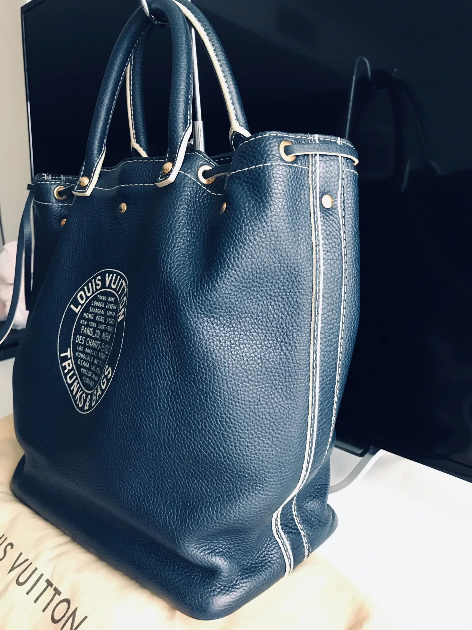 Louis Vuitton Trunks & Bags Tobago Blue Shoe Bag — image 7
