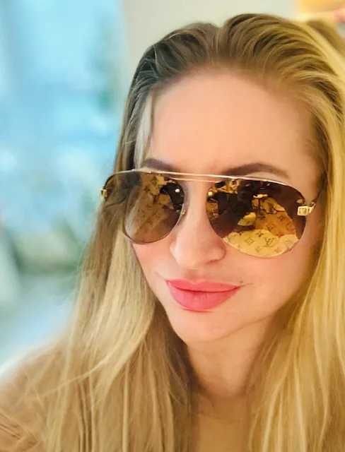Clockwise Signature Gold Sunglasses Z1020/Like New