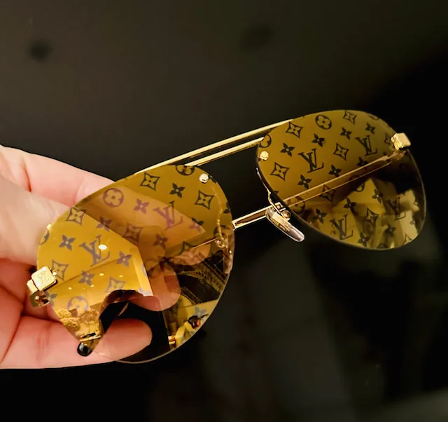 Clockwise Signature Gold Sunglasses Z1020/Like New — image 4