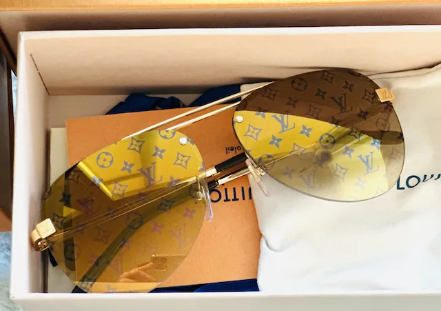 Clockwise Signature Gold Sunglasses Z1020/Like New — image 9