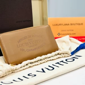 Articles De Voyage Veau Soie Lena Calfskin Camel Zippy Wallet