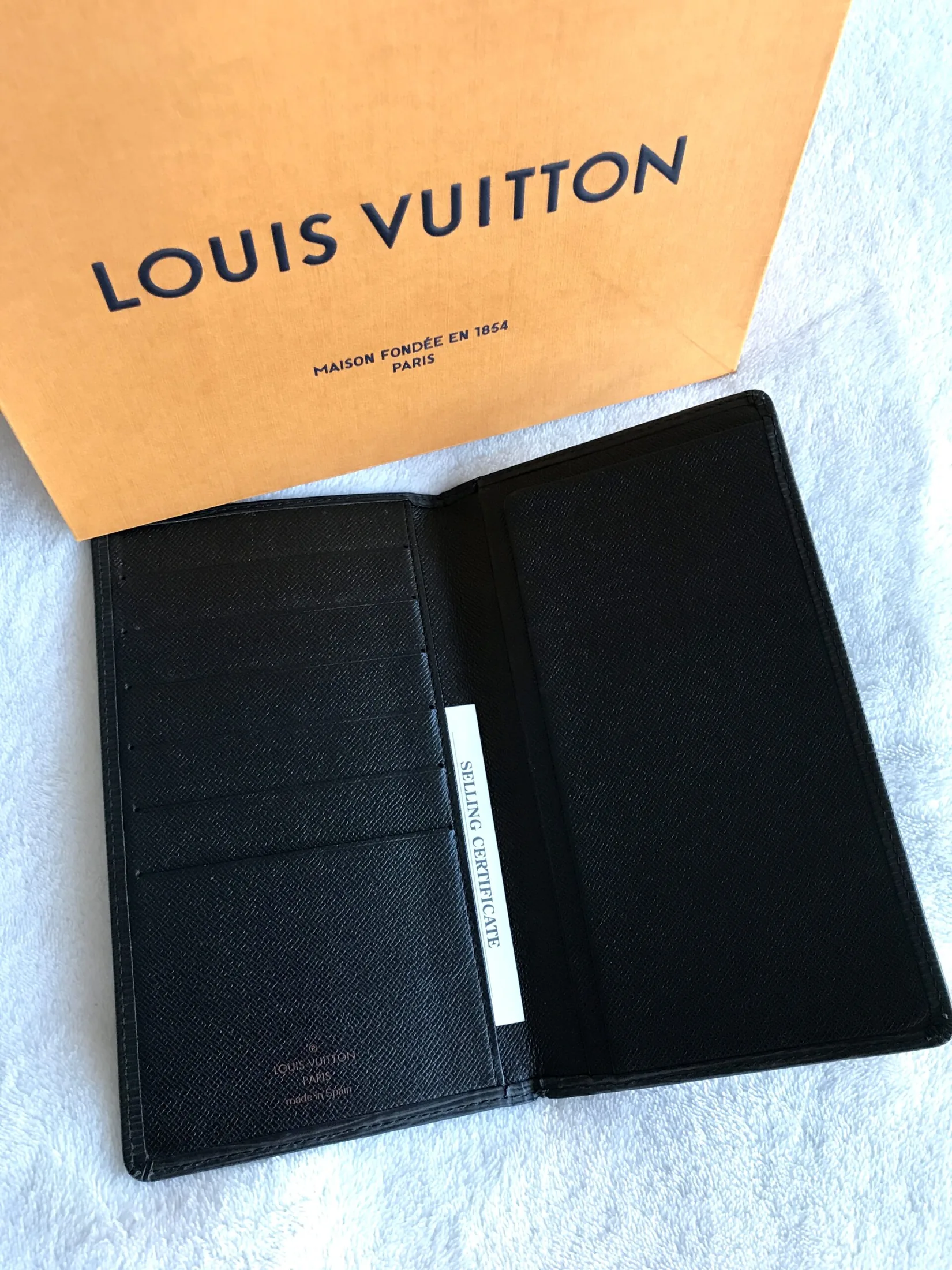 Black Epi Leather Porte Shekel Cult Credit Wallet — image 3