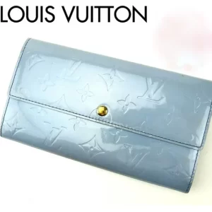 Blue Vernis Sarah Wallet