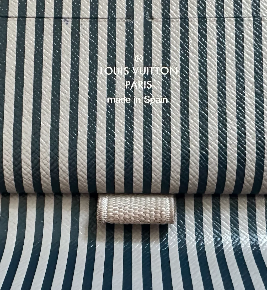 Damier Graphite Trunks & Locks Zippy Organizer Wallet — image 9