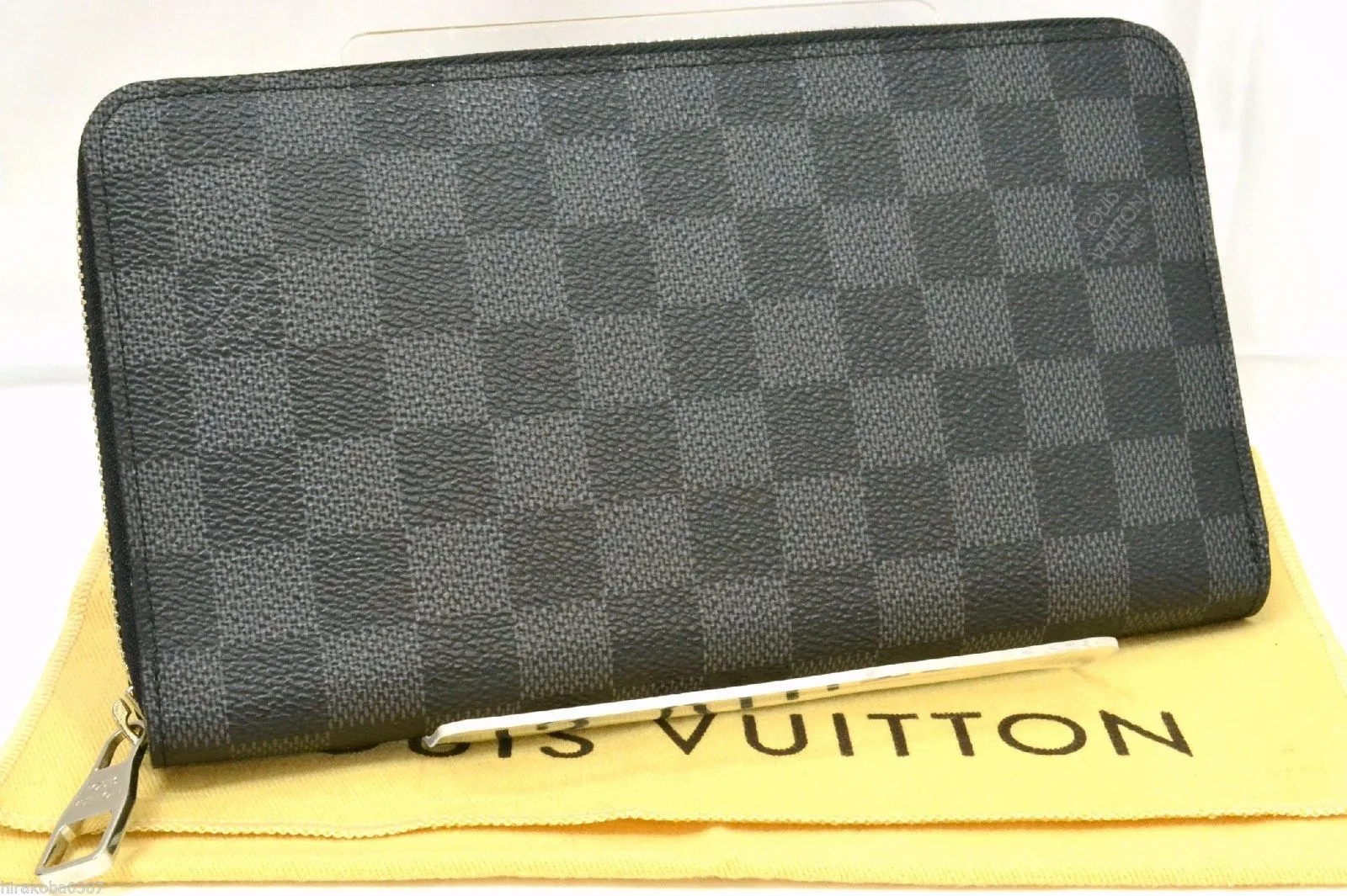 Damier Graphite Zip Around Long Wallet