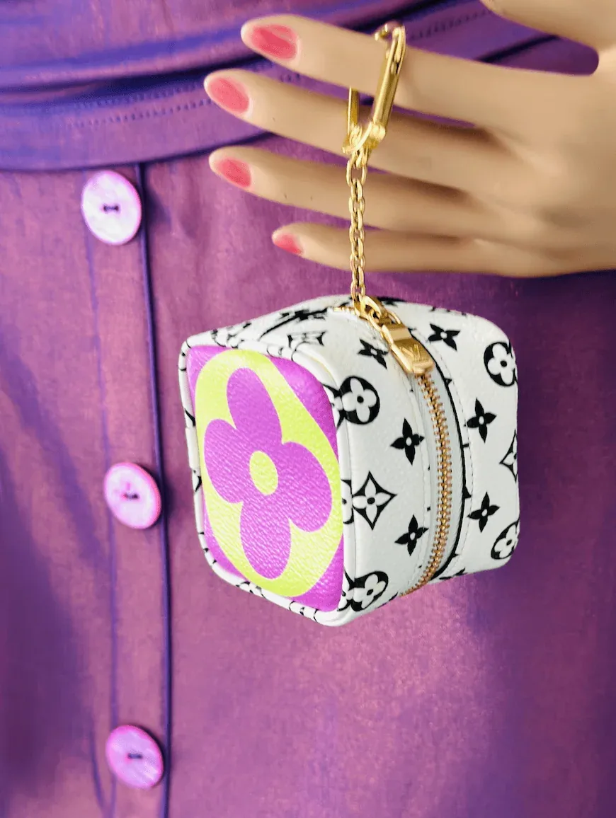 Giant “Porte Monnaie” Cube Coin Pouch/Key Chain — image 5