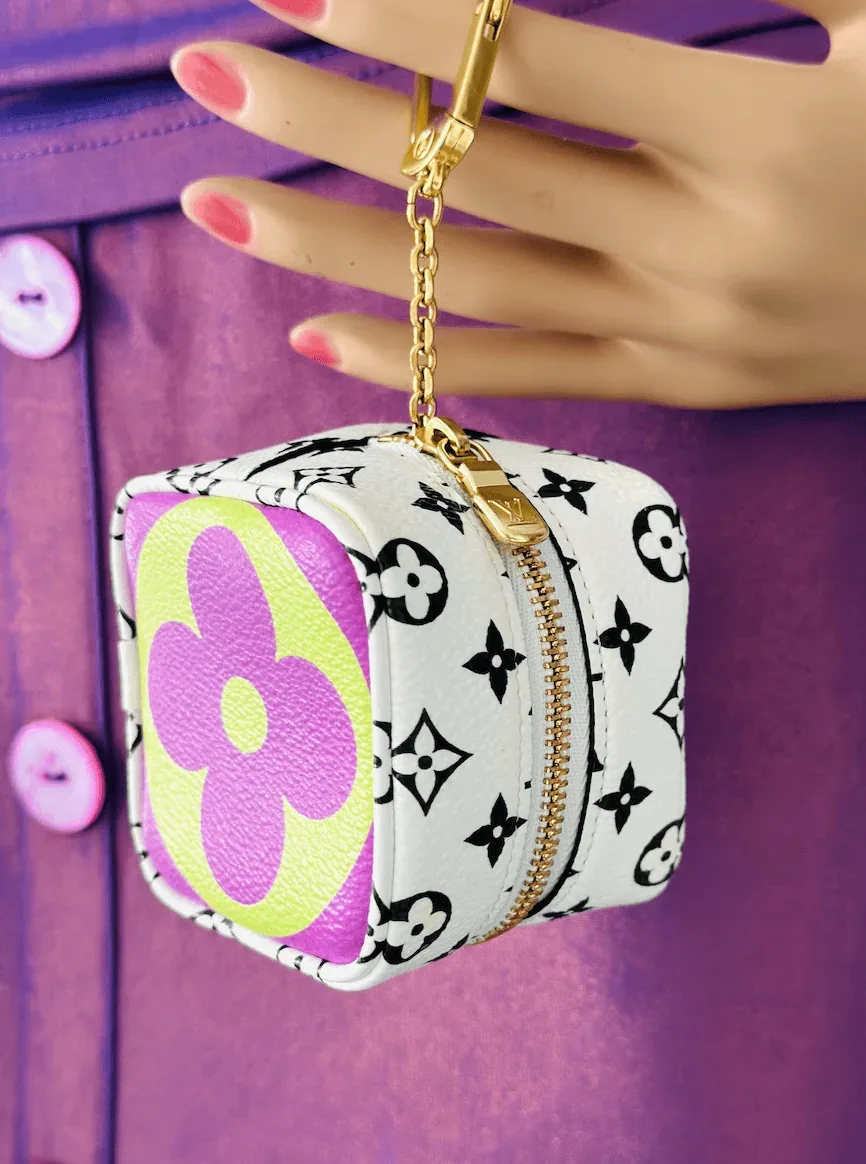 Giant “Porte Monnaie” Cube Coin Pouch/Key Chain — image 6
