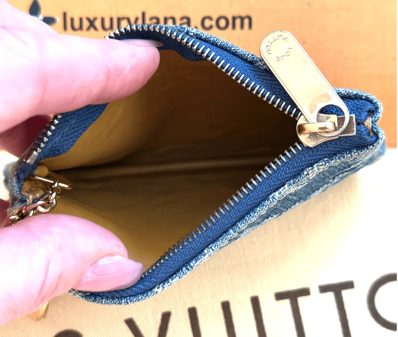 Monogram Denim Blue Key Cles Coin Pouch — image 5