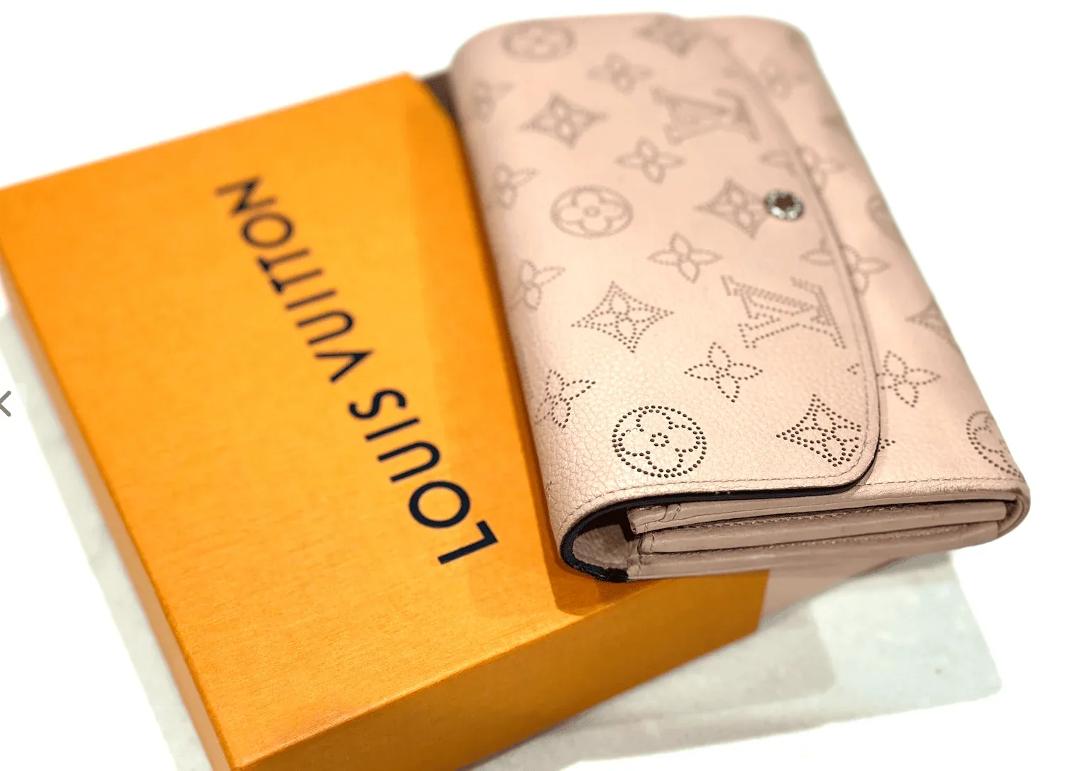 Monogram Mahina Leather Iris Clutch Wallet/Magnolia Ballerine — image 2