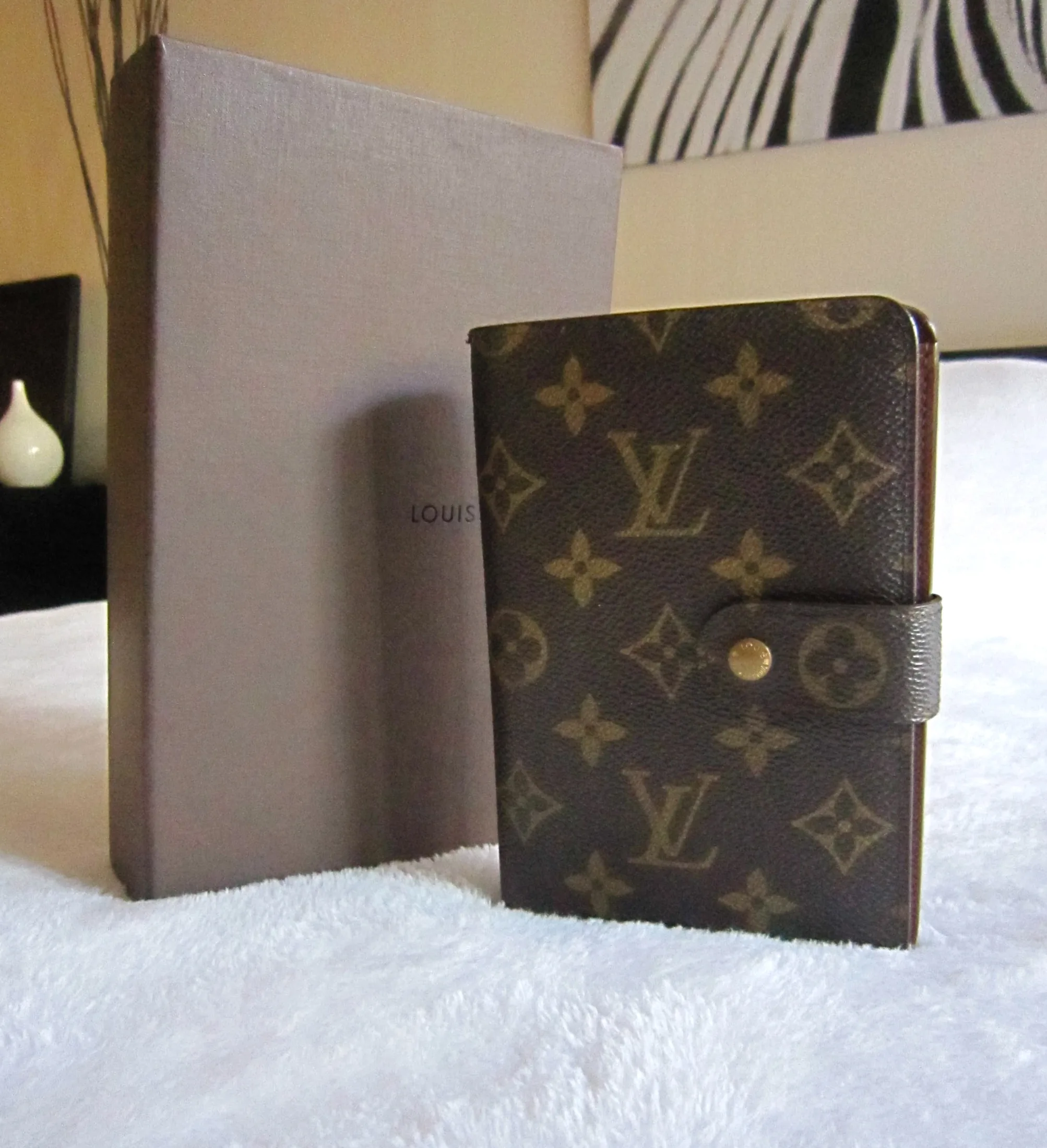 Monogram Porte Papier Zippe Wallet