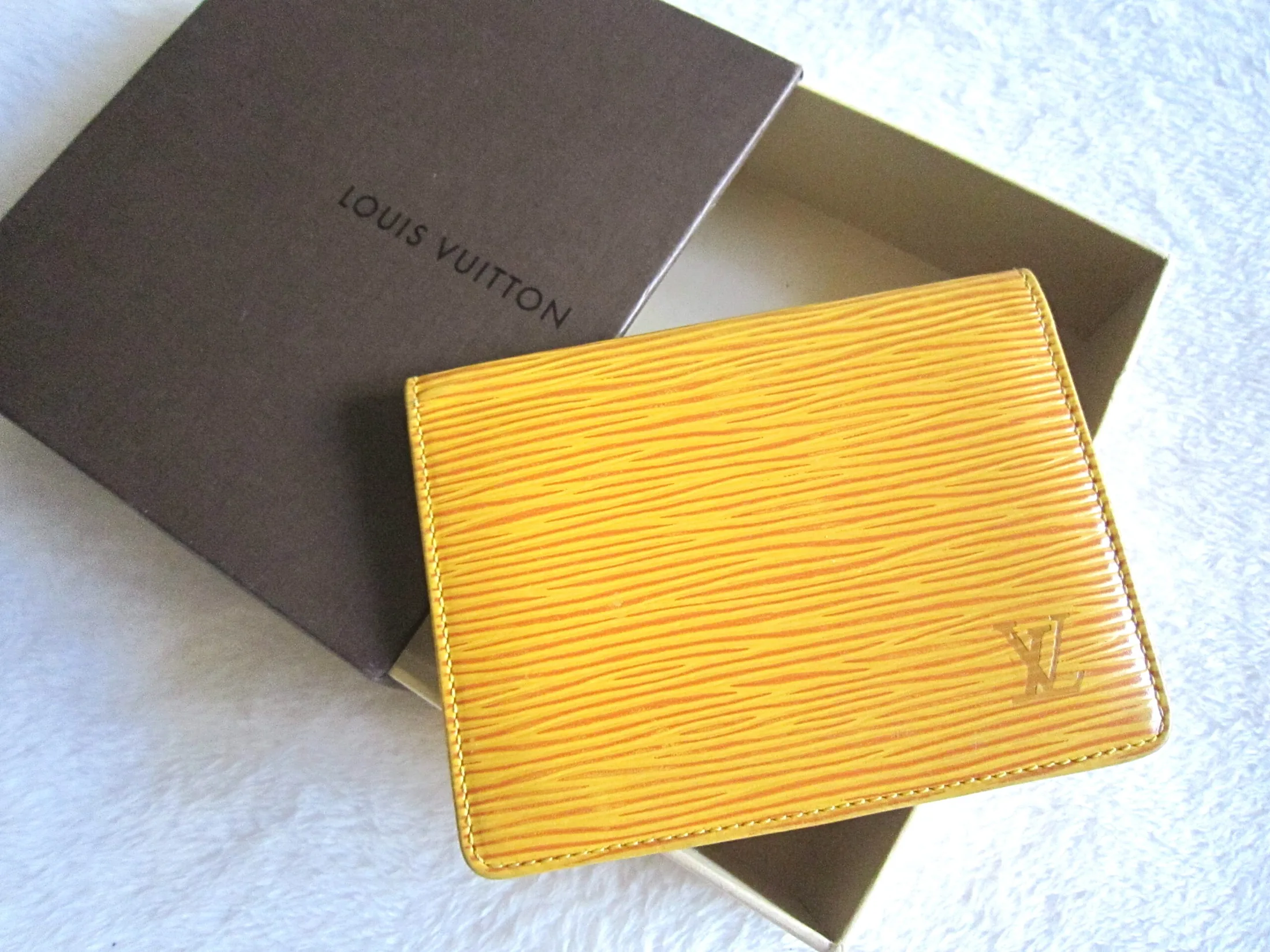 Porte 2 Cartes Epi Leather Vertical Yellow Cardholder