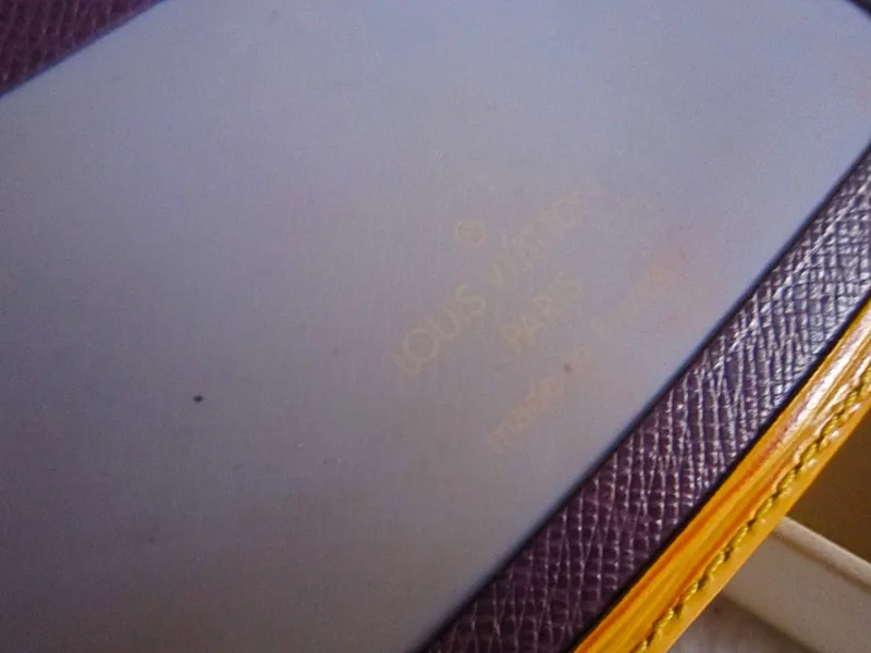 Porte 2 Cartes Epi Leather Vertical Yellow Cardholder — image 7