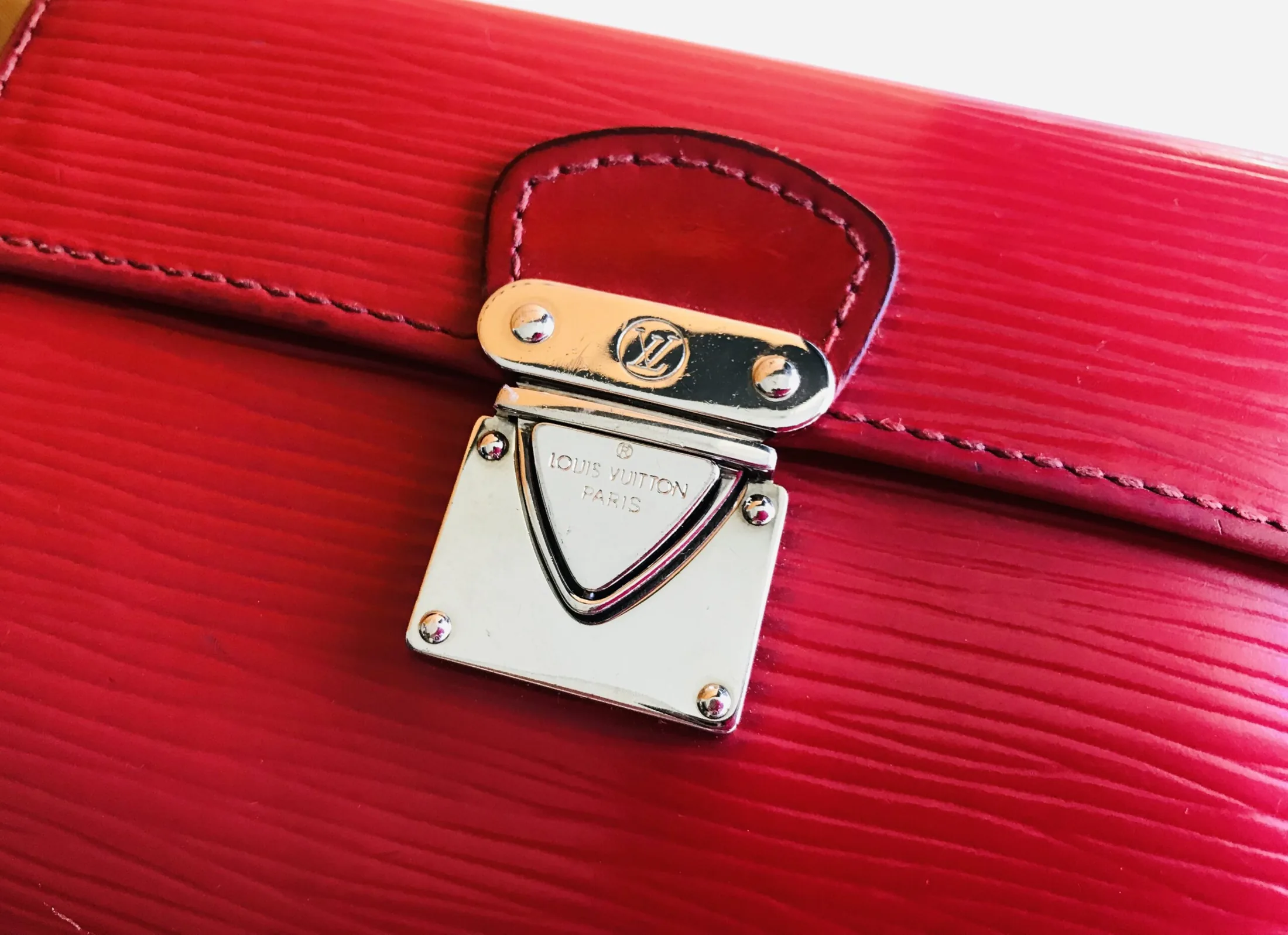 Louis Vuitton Red Epi Leather Koala Wallet — image 5