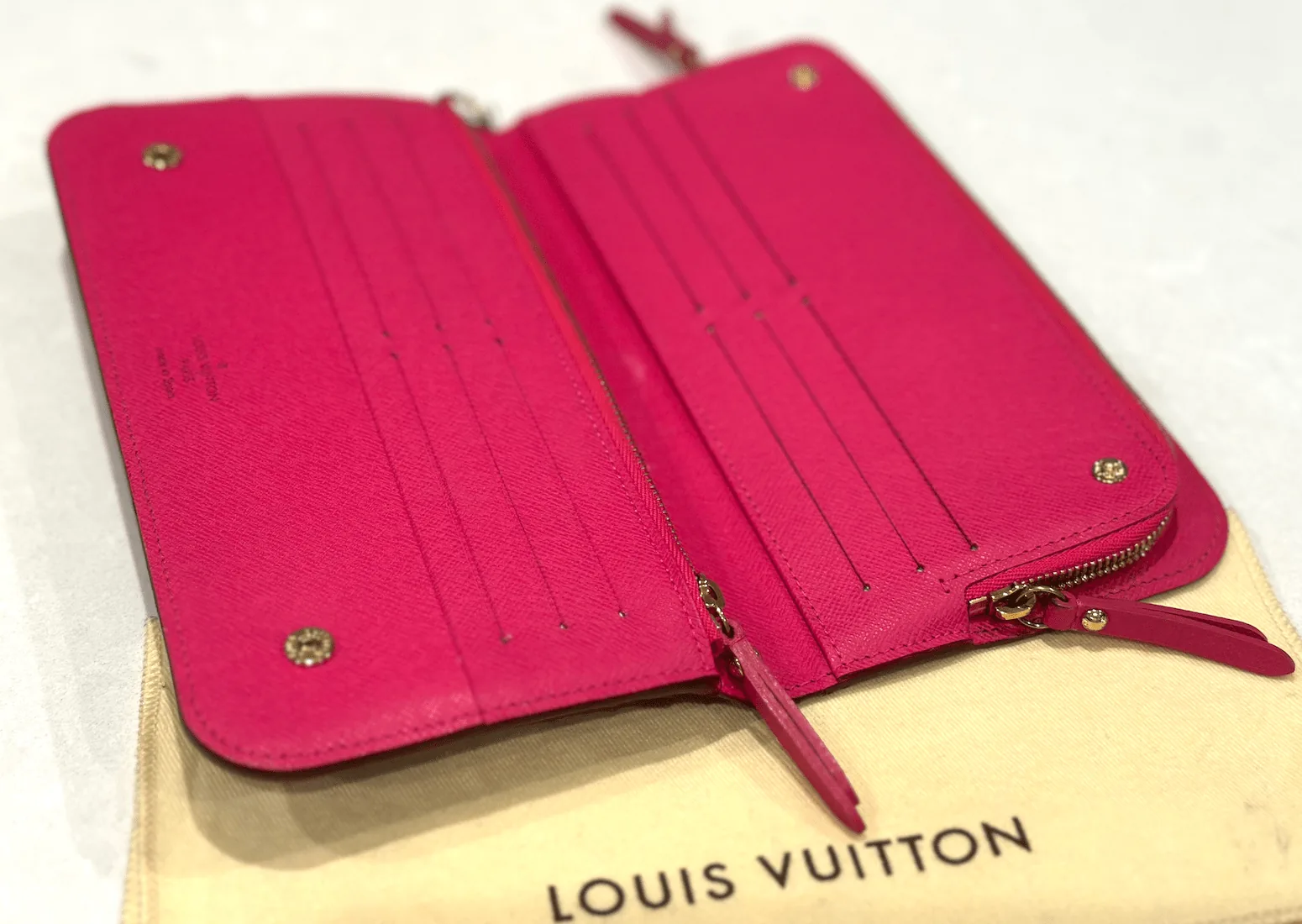 Takashi Murakami Black Multicolor Insolite Wallet/Hot Pink Leather Interior — image 5
