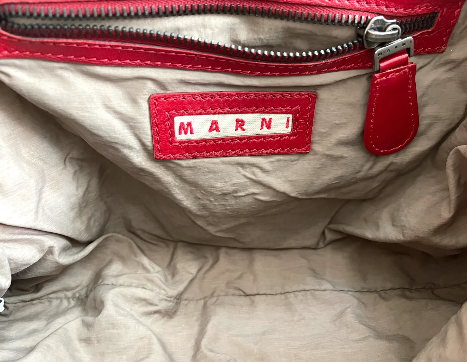 Marni Soft Red Leather Acrylic Acetate Trim Shoulder Bag — image 13