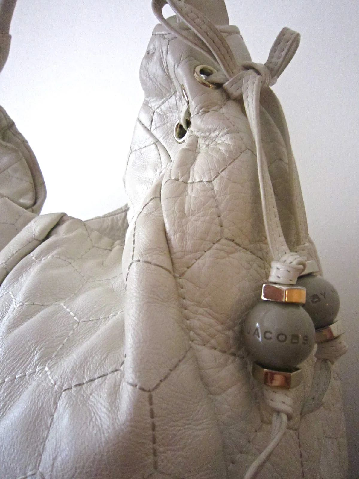 Marc By Marc Jacobs Honeycomb White Leather Hobo Bag — image 5