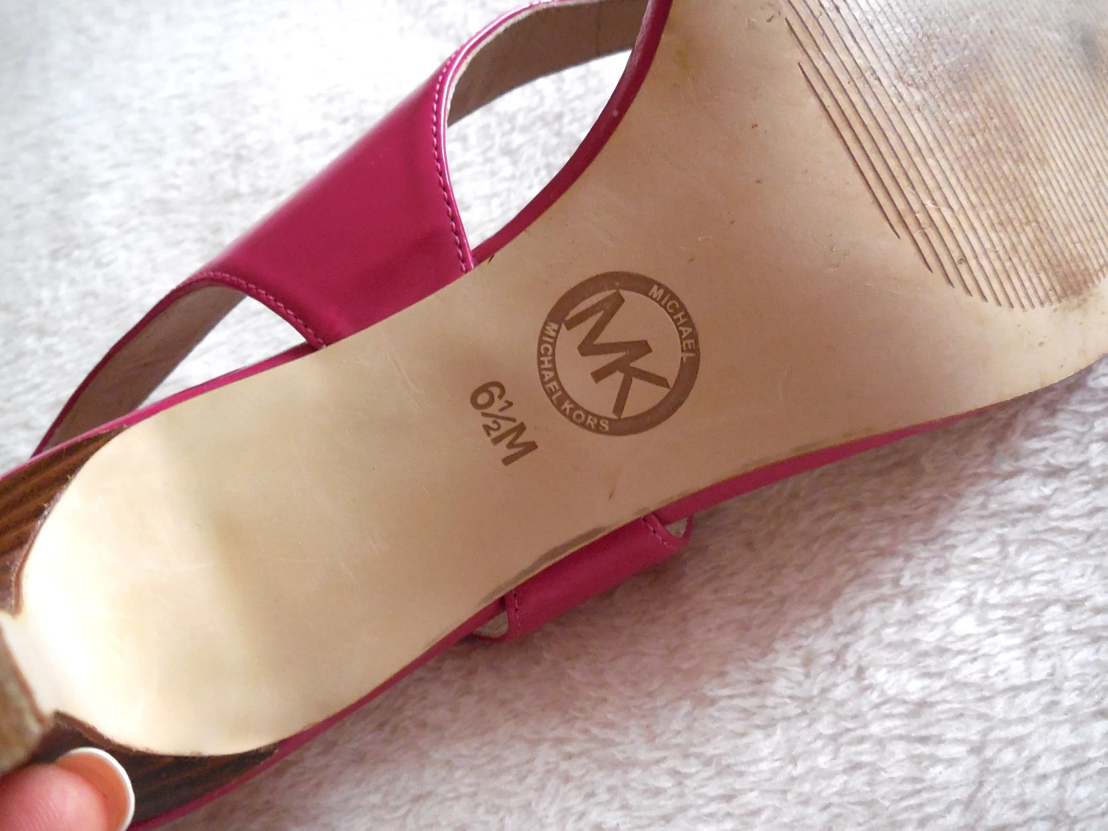 Michael Kors Pink Eleni Sandals/Size 6.5 — image 6