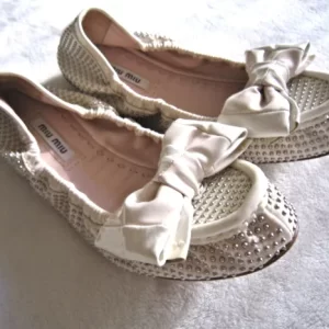 Miu Miu Ivory Leather Ballet Bow Flats /Size 35