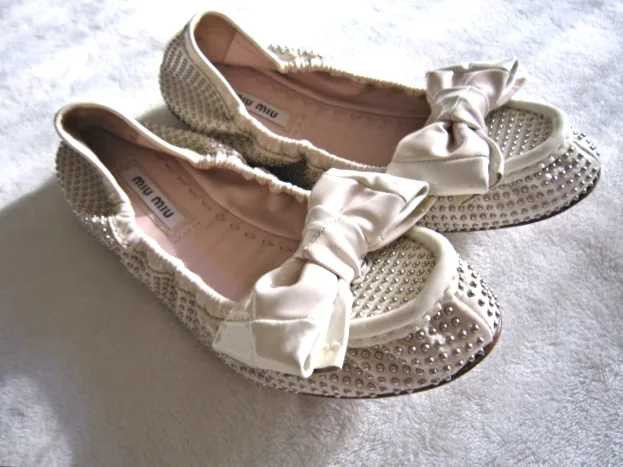 Miu Miu Ivory Leather Ballet Bow Flats /Size 35