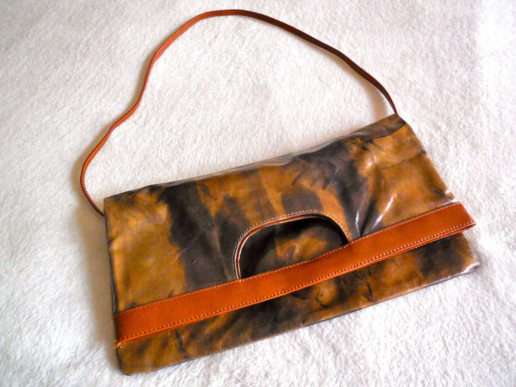 Maurizio Taiuti Leather Floral Crossbody Bag